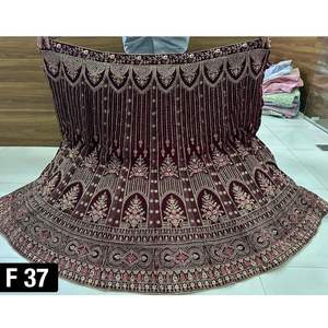 Lehenga กำมะหยี่แบบดั้งเดิมที่มีหลาย dhaga แวววาว dori การเย็บปักถักร้อย Flair 2.5เมตร Flair กระป๋องคู่ dupatta สำหรับปาร์ตี้อุปทานทั่วโลก - Product Image 1