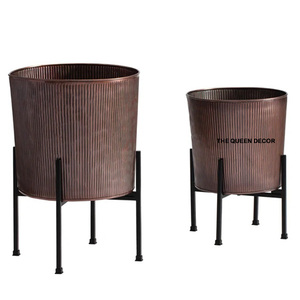 Premium High Quality Metal Planter <b>Stand</b> Classic Design New Flower <b>Pots</b> for Outdoor Home Garden Decoration Bulk Selling - Product Image 1