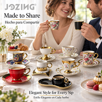 Lot de tasses et soucoupes en porcelaine en gros, bord doré, motif floral rose baroque, pour hôtels et cafés, stock disponible en vrac, vendu à la tonne
