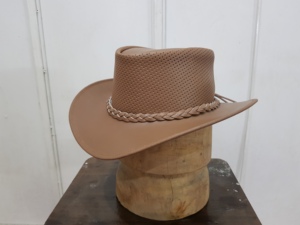 Nuevo Sombrero Vaquero de Cuero Marrón Perforado 2026 Hecho a Mano Estilo Western Outback con Ala Ancha Transpirable para Rancho de Pakistán - Product Image 5