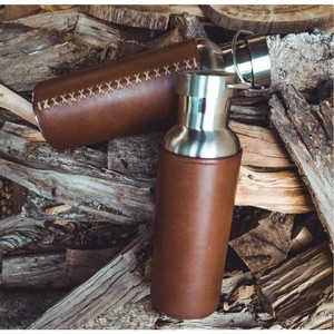 Botella de cobre hecha a mano de lujo personalizada con soporte de cuero Botella de cobre de diseño personalizado al por mayor de fábrica con soporte de cuero - Product Image 2