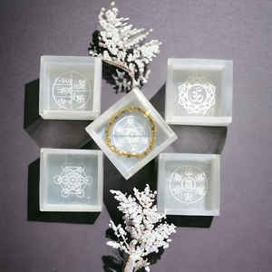 New Product Top Selling Natural High Quality Selenite Charging Box <b>Crystal</b> Moroccan Selenite Box for Charging Gemstone Items - Product Image 5