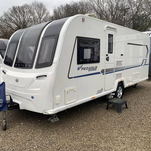 Caravane Mini Pop-up Moderne d'Occasion Exclusive à Vendre 4x4, 4 Couchages, Étanche, Suspension Indépendante, Style Moderne, VR - Product Image 5