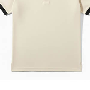 Tissu léger en molleton tricoté pour chemise, col ouvert style Johnny, coupe décontractée, personnalisable pour vêtements de villégiature haut de gamme, sensation de vacances - Product Image 3