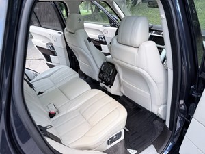 รถยนต์แลนด์โรเวอร์ เรนจ์โรเวอร์ SUV 4WD V8 ออโตเมติก รุ่นขายดีประจำปี 2016 - Product Image 6
