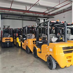 รถยกในคลังสินค้า รถยกแบบ Reach Truck และรถยกแบบ VNA - Product Image 2