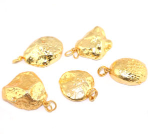 Colgante de Moda Real con Geoda Azul Cielo, Forma Irregular, Chapado en Oro de 18K, Metal de Latón, Joyería de Moda para Mujer, Venta al por Mayor - Product Image 4