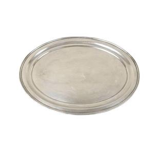 Plateau en métal léger et durable, idéal pour servir les repas quotidiens, les plats de fête et la mise en place de buffets. - Product Image 2