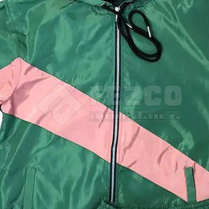 Conjunto Corto de Chaqueta y Pantalones Cortos de Nailon Transpirable con Logotipo Personalizado para Hombre, Chaqueta con Cremallera y Pantalones Cortos a Prueba de Viento, Diseño Sólido para Invierno - Product Image 6