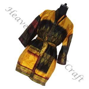 KS003 2024 Vintage seda Sari Floral estampado corto Vintage Sari Kimono Long Beach Cover UP vestido étnico indio Maxi Albornoz vestido - Product Image 4