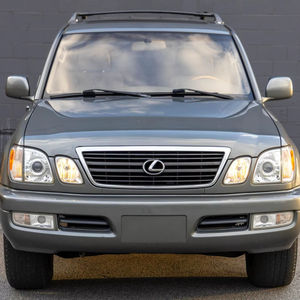Lexus LX 470 del 2002, Usado, Sin Reserva, Color Verde Riverock, Motor V8, Tracción en las Cuatro Ruedas, Propiedad del Sur - Product Image 1