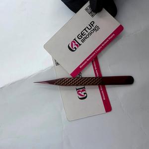 GETUP BROSONS IMPEX แหนบคีบคิ้วสแตนเลสสตีลโรสโกลด์พลาสม่าปลายแหลมน้ำหนักเบาทันสมัยทนทานสไตล์หรูหรา - Product Image 5