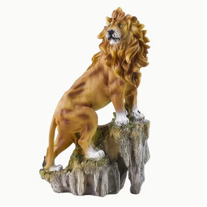 Estatua de León Majestuoso en la Cumbra de una Montaña, Figura de León Marrón de Resina para Decoración del Hogar - Product Image 2
