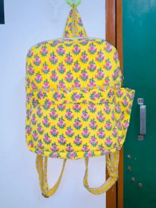 Sac à dos indien matelassé en coton fait à la main, sac à bandoulière de voyage écologique, sac à dos scolaire pour adolescents à imprimé floral - Product Image 5