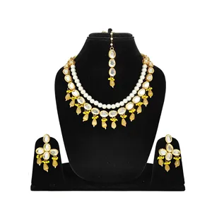 Conjunto de Joyería Fina Kundan con Perlas Amarillas, Diseño Clásico y Moderno, Chapado en Oro, con Flores, para Bodas, Fiestas, Compromisos, Regalo Étnico Religioso - Product Image 1