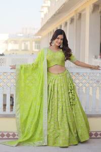 Elegante Lehenga Choli de Diseño Moderno en Algodón y Seda Multicolor para Mujer, Ropa India para Novias y Fiestas, Venta al Por Mayor - Product Image 3