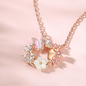 Collier Jeulia en argent sterling avec couronne de princesse, fleur de coquillage et papillon, serti de zircon - Product Image 5
