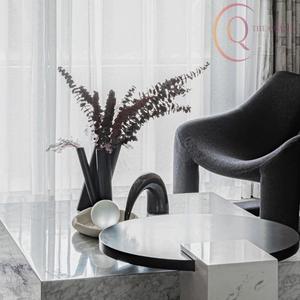 Jarrón de Metal de Alta Calidad para Decoración de Mesa, Diseño Moderno y Elegante - Product Image 5