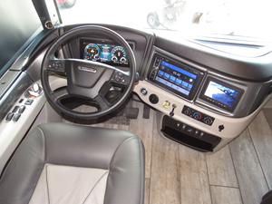 Autocaravana F-l-e-e-t-w-o-o-d D-I-S-C-O-V-E-R-Y L-X-E 36HQ 2023 lista para la venta - Product Image 2