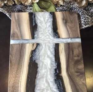 Outils de cuisine à découper en forme carrée en bois d'acacia poli et résine pour planche à découper produits en bambou planche à fromage en gros - Product Image 2