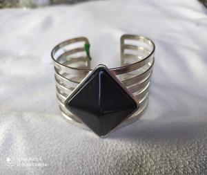 Latest 18K Gold Plated Brass Jewelry U Shaped <b>Horseshoe</b> Buckle Zircon Cuff Bangle Trendy for Women Bracelet - Product Image 1