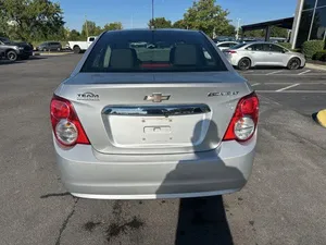 Chevrolet Sonic LT 2016 d'occasion - Product Image 5