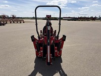 Tracteur Massey Ferguson GC1723EB de haute qualité, modèle original, tracteur utilitaire compact pour l'agriculture avec moteur puissant, disponible dès maintenant