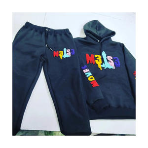 Vêtements de jogging décontractés avec logo personnalisé, survêtement imprimé, ensembles de survêtements pour hommes à bas prix, survêtement pour hommes - Product Image 1