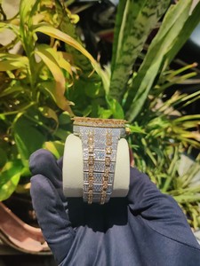 Reloj mecánico de marca superior VVS incoloro Moissanite para mujer, movimiento de cuarzo de muñeca helado personalizado, estilo de negocios antiguo, venta al por mayor - Product Image 4