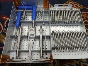 Juego de extracción de tornillos rotos, 49 Uds., juego de instrumentos quirúrgicos ortopédicos de alta calidad, herramientas de extracción de acero inoxidable, Manual CE - Product Image 2