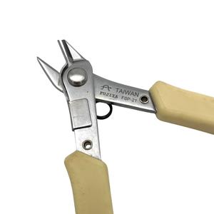 Cisailles multifonctionnelles en acier inoxydable japonais 420J2 personnalisables par OEM, pinces de coupe, poignées confortables en TPR, qualité industrielle - Product Image 2