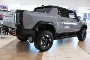 2024 GMC Hum Mer EV BASE AWD รถซีดานไฟฟ้าจัดส่งฟรีเกียร์อัตโนมัติหนังเบาภายในแบตเตอรี่ลิเธียม114 mi/ 100 km