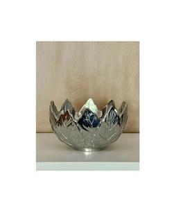 Bol en fonte d'aluminium poli, idéal pour les occasions de cadeaux, offrant un artisanat métallique élégant et un attrait décoratif. - Product Image 3