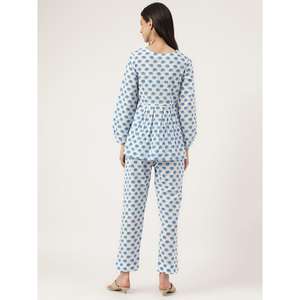 ชุดกระโปรงสองชิ้นเหนือเข่าของผู้หญิงพร้อมการตกแต่งโลโก้การออกแบบลายสัตว์ - Product Image 3