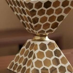 Luxury Geometric Incense Burner Modern <b>Honeycomb</b> Mop Inlay Bakhoor Oud Burner Home <b>Decor</b> For Ramadan & Middle East Gulf Home Use - Product Image 6
