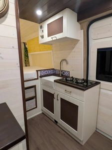 Se Vende Autocaravana Única en su Clase. Vendo mi Autocaravana Convertida Profesionalmente por Mudanza al Extranjero - Product Image 6