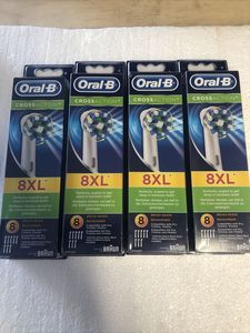 Têtes de brosse à dents de rechange Oral-B Vitality 100 avec écran LED et saveur fraise - Product Image 1
