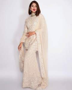 Ensemble indien à paillettes brodées Sharara Gharara Kurti Designer pakistanais vêtements ethniques 3 pièces en tissu Georgette cousu - Product Image 3