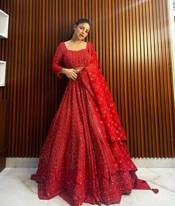 Impresión digital más vendida con trabajo de secuencia Georgette Lehenga Choli Set con últimos diseños Lujoso conjunto nupcial - Product Image 2