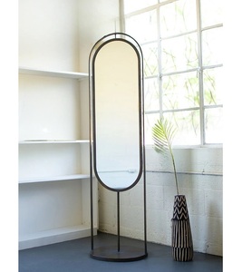 Grand miroir de sol ovale moderne avec cadre noir minimaliste pour une décoration intérieure élégante de la chambre à coucher - Product Image 1