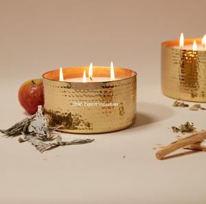 Nouveau pot de bougie rond en fer en métal de conception avec pot de bougie martelé fini en or pour la maison et la décoration de Noël - Product Image 1