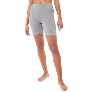 Pantalones cortos de Yoga de compresión personalizados a precio barato al por mayor para mujeres Pantalones cortos de yoga personalizados de cintura alta en forma de V para mujeres - Product Image 1
