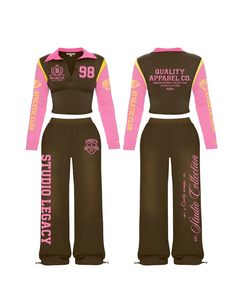 Conjunto de polo corto amarillo y pantalones anchos de mezcla premium de algodón y poliéster con estampado de logotipo personalizado. Conjuntos para mujer. - Product Image 2