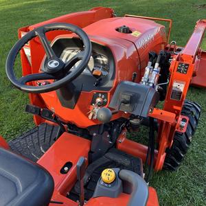 Mini tracteur Kubota à vendre près de chez moi, 40 ch, 35 ch, 33 ch. Tracteur Kubota L2502HST 2024 disponible à la vente. - Product Image 1
