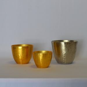 Vases à fleurs décoratifs modernes et élégants en aluminium plaqué or, finition brillante, vente chaude, pour la maison et les mariages - Product Image 4