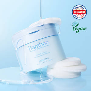 BERGAMO Bamboo Penta Hyal Soothing Cooler Pad 180ml / 70 toallitas refrescantes - Product Image 2