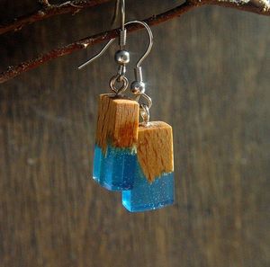 COMBINE BOIS STRIKING WARMTH DANGLES Feuille d'or Noir Blanc Résine Boucles d'oreilles en forme de coeur Carré Rond Géométrique Résine en bois - Product Image 1