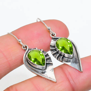 Pendientes de piedras preciosas de peridoto verde recién llegados al por mayor, joyería colgante hecha a mano de Plata de Ley 925, regalo para mujer a la moda - Product Image 3