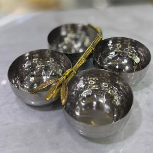 Bol de service rond en bois durable avec statue en métal doré de style japonais pour la cuisine à domicile pour les services alimentaires et de fruits - Product Image 2