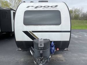 Venta al por mayor de Forest River R-Pod 180 usado de 2021 a precio económico - Product Image 4